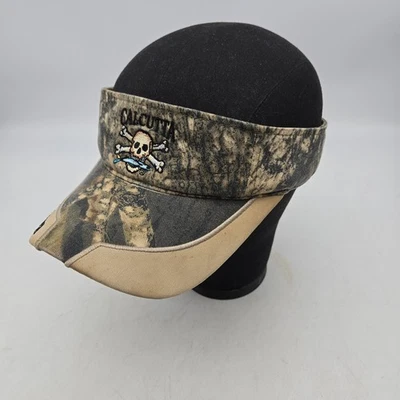 Gorra con visera con tirantes Calcuta camuflada pesca calavera huesos cruzados bordados OSFA Foto 1 de 4