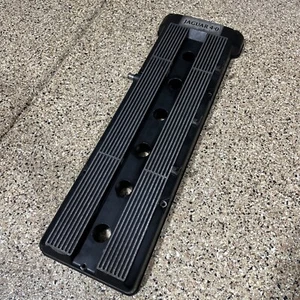 1993-1996 JAGUAR XJ6 XJS Vanden Plas 4.0L 6 Cylinder Engine Valve Cover EAC3983 - Picture 1 of 5