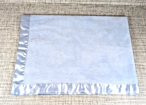 Manta de terciopelo Baby by Carters respaldo y ribete satinado azul 30"x40" - Imagen 1 de 4