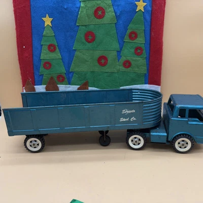 Vintage  Structo Steel Co. Pressed Steel Semi Truck & Trailer  - Image 1 of 4