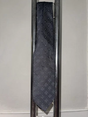 Armani Collezioni Italia Hombres Mujeres Geometría Unisex Corbata Cuello Seda Azul Oscuro Foto 1 de 4