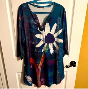 AZALEA TUNIC W/Flower 1X. Pre-Owned, Worn twice, Mint Condition. Fun! - Picture 1 of 5