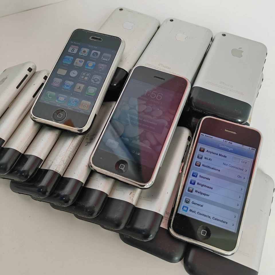 Apple iPhone 1st Generation 2G 2.5'' 2MP 4GB 8GB 16GB iOS Low price wholesale - Image 1 of 4