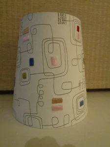 IKEA Lampenschirm, verstellbarer weißer Lampenschirm mit abstrakter Stickerei - Bild 1 von 11