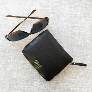 Klassische Kate Spade schwarze faltbare Geldbörse mit umlaufendem Reißverschluss Leder Brieftasche Kartenetui - Bild 1 von 7