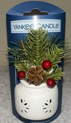 Yankee Candle Scent Plug Electric Diffuser Seasonal Add your fav scent New - Image 1 of 2