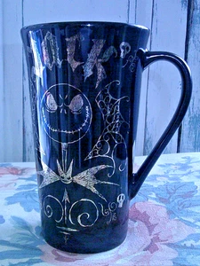 Disney Store Large Black Haloween Coffee Mug Cup Jacko Lantern & Skulls - A7 - Picture 1 of 6