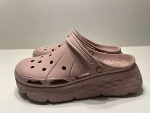 SKECHERS Women's Foamies: Max Cushioning High Tide Slip on Shoes Size 11 - Picture 1 of 12