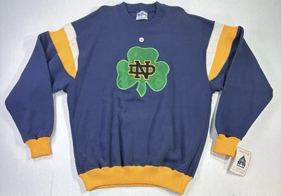 Sudadera De Colección Notre Dame Trébol El Juego Grande Azul Marino Dorado Cuello Redondo Nueva Con Etiquetas  Foto 1 de 4
