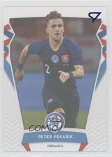 2019-20 SportZoo Futbalove Slovensko Blue Rainbow Foil /35 Peter Pekarik #R15