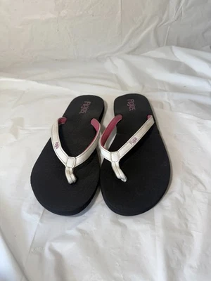 Женские шлепанцы/сандалии Flojo размер 10US черные с белым/розовым верхним ремешком - Изображение 1 из 4