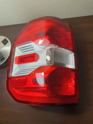 FORD MAVERICK OEM GENUINE RH Passenger Taillight Tail LED NZ6B-13404-BB 2022 24 - Image 1 of 4