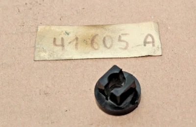 NEU 1x Montageclip Halteclip Clip orig. SIMCA 41605A *NOS* - Bild 1 von 2