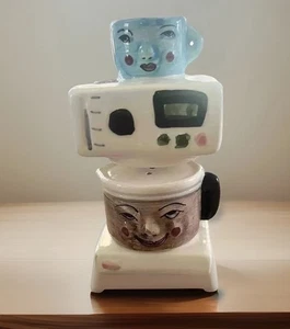 Anthropomorphic Kitschy Coffee Maker Pot and Mug Salt And Pepper Shakers - Picture 1 of 5