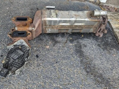 Enfriador y válvula GM 6,6 L Duramax LGH EGR 2010-2016 Foto 1 de 3