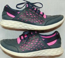 clarks women's active shoes