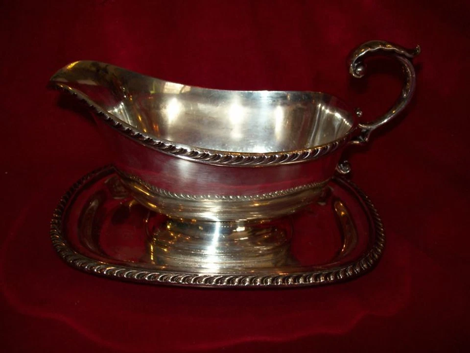 BOTE GRAVY ART DECO SHEFFIELD NY PLATEADO LTD .5/352 Foto 1 de 1