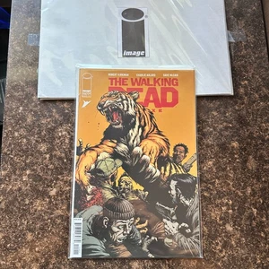 Walking Dead Deluxe #114 2025 Image Comics - Foto 1 di 4