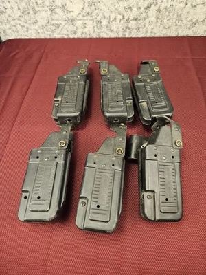 Lot Of 6 taser  holster made by bladetech 5 Right, 1 Left - Image 1 of 3