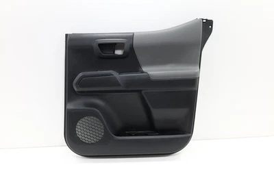 ОРИГИНАЛЬНАЯ ОТДЕЛОЧНАЯ ПАНЕЛЬ ЗАДНЕЙ ПРАВОЙ ДВЕРИ TOYOTA TACOMA 2016–2023 ГОДОВ ВЫПУСКА 6763004100C4 СЕРАЯ_FB14 - Изображение 1 из 4