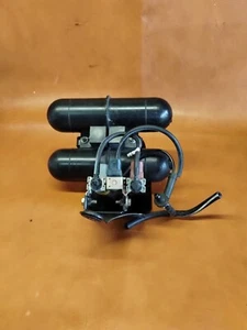 1997-2003 Jaguar X100 XK8 Cruise Control Vacuum Canister w/ Valve Solenoid OEM - Picture 1 of 4