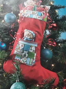 Nur Kreuzstichkarte - Weihnachtsstrumpf mit Patchworktasche Teddybär - Bild 1 von 2