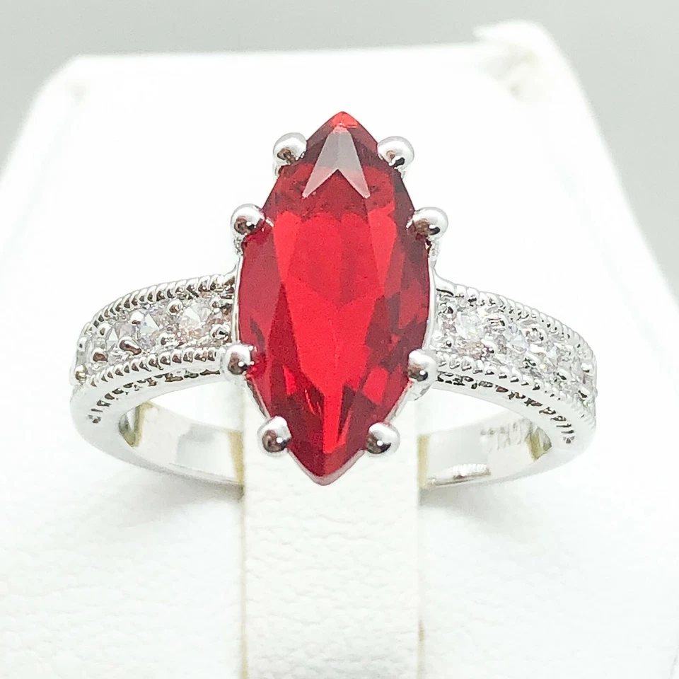 R0344 Mujeres Moda Joyería Chapado en Oro Amarillo Blanco Rubí Circonita cúctel Anillo Regalo Foto 1 de 4