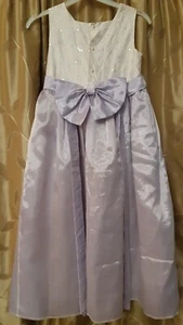 BHS - Lovely girls Cream/Lilac Bridesmaid/Party Dress age 9 - Skirt with Bow - Picture 1 of 22