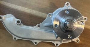 WATER PUMP FITS TOYOTA HILUX 2010 2011 2012 2013 2014 2015 2016 2017 2018 43291 - Picture 1 of 8