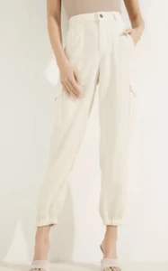 GUESS Cargo Pants Women's Size 24  Ivory White Bowie Zipper Hem - Picture 1 of 13