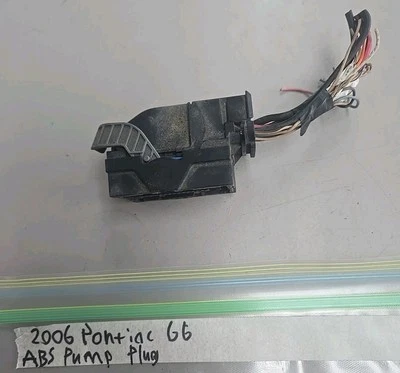 Pontiac GTO 2006 05 06 ABS módulo bomba de freno enchufe Foto 1 de 3