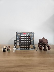 LEGO Star Wars: Rancor Pit (75005) completed set, missing one minifigure