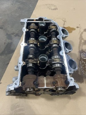 2010-2011 BUICK LACROSSE 08-011 CADILLAC CTS STS Cylinder Head RH 3.6L OEM - Image 1 of 4