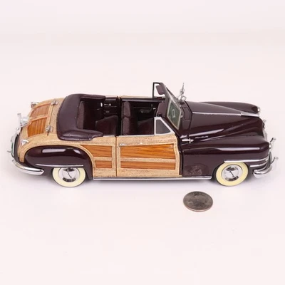 1948 Chrysler Town and Country Model Car Diecast 1:18 Scale - Image 1 of 4