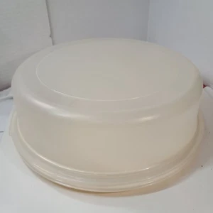 Vintage Rubbermaid Servin' Saver Cake Keeper Container Almond Round serving 0093 - Picture 1 of 11