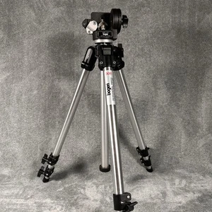 Bogen 3011 Tripod w/ 3126 Pan Tilt Head by Manfrotto Made in Italy - Picture 1 of 11