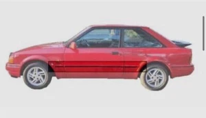 PASSEND FÜR FORD ESCORT RS1600I MK3/4/XR3I SEITENLEISTEN & SCHWARZ PLUS STOßSTANGE ZIERLEISTEN KIT - Bild 1 von 2