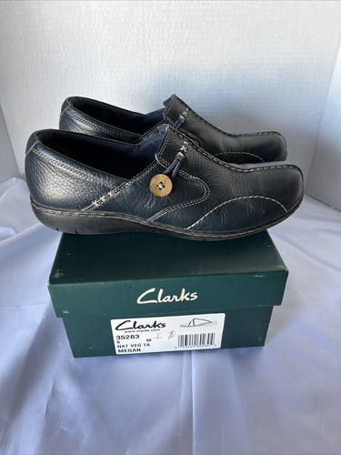 Scarpe basse Clarks Bendables da donna 9 5 in pelle con bottoni e passanti