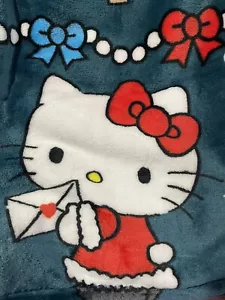 Hello Kitty Christmas Tree Plush Throw Green 60x70 Viral Blanket Brand New - Picture 1 of 3