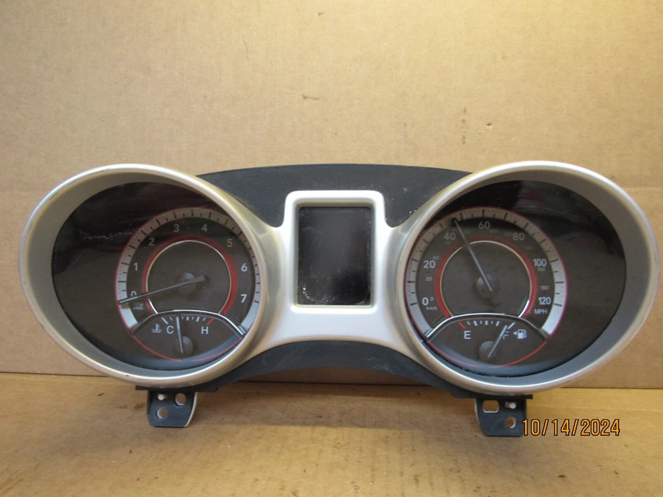 Dodge Journey 2018 cabezal de instrumento velocímetro calibre panel fabricante de equipos originales 16.785 millas Foto 1 de 4