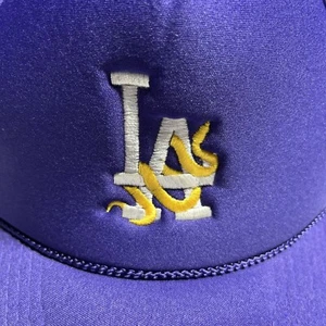 Vintage Los Angeles Lakers Snake Logo LA Kobe Bryant NBA Retro Snapback Hat - Picture 1 of 8