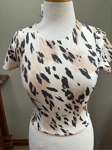 Express S NWT body contour collection high compression beige animal print crop s - Picture 1 of 6