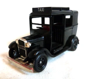 Austin Black Taxi 1933 Lledo Days Gone Model DG-47 No Box - Picture 1 of 5