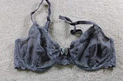 APT. Sujetador con aros de encaje gris 9 para mujer talla 36D correas ajustables Foto 1 de 4