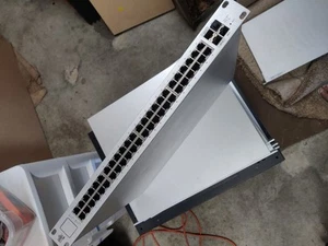 Ubiquiti Networks UniFi (US-48-500W) 48-Port Rack-Mountable Serial Switch - Afbeelding 1 van 6