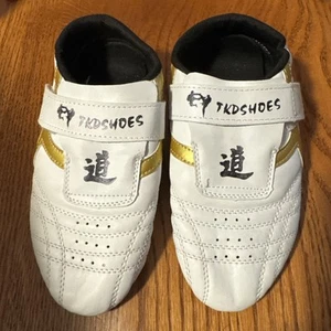 TKD Shoes-Taekwondo Shoes Martial Art Chinese Kung Fu White Soft Cosy - Kids 35 - Picture 1 of 7