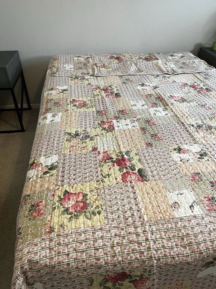 Edredón Vintage Shabby Chic Rosa Floral Rosas Completo/Reina Con 2 Fundas Foto 1 de 4