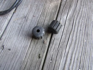 1982 honda cb900 c gas tank mount rubbers - Picture 1 of 1
