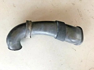Right Air Intake Duct Hose 2004-2006 VW Touareg 3.2L OEM 7L6129752 - Picture 1 of 8