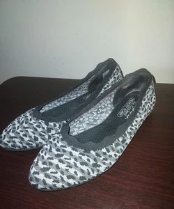Skechers Damen Slipper Flats 9M Ballerinas Cleo 2.0 Hemmungslos Schwarz Grau - Bild 1 von 12